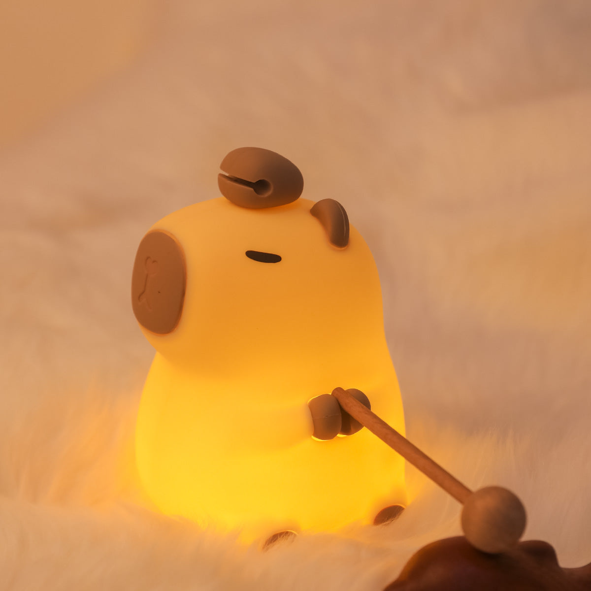 Maetiva® Flower Capybara Squishy Silicone Night Light - Perfect Gift for Kids and Girls