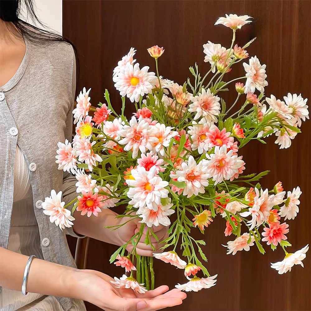 Vintage Meadow Daisy Cluster Faux Floral Arrangement