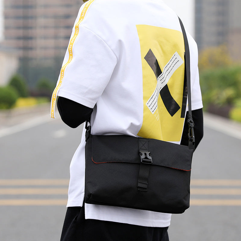 Multi-Functional Messenger Bag 
Maetiva