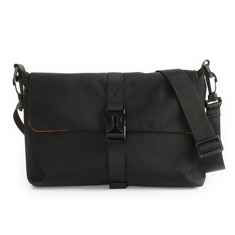 Multi-Functional Messenger Bag 
Maetiva