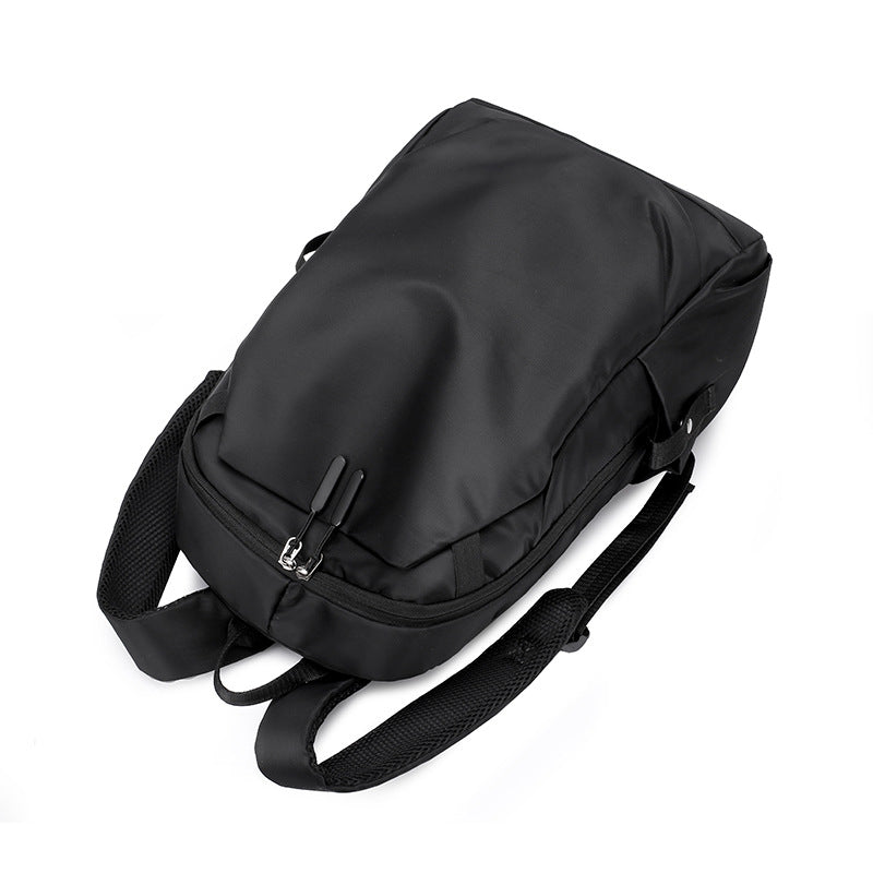 Smart Charging Travel Backpack 
Maetiva