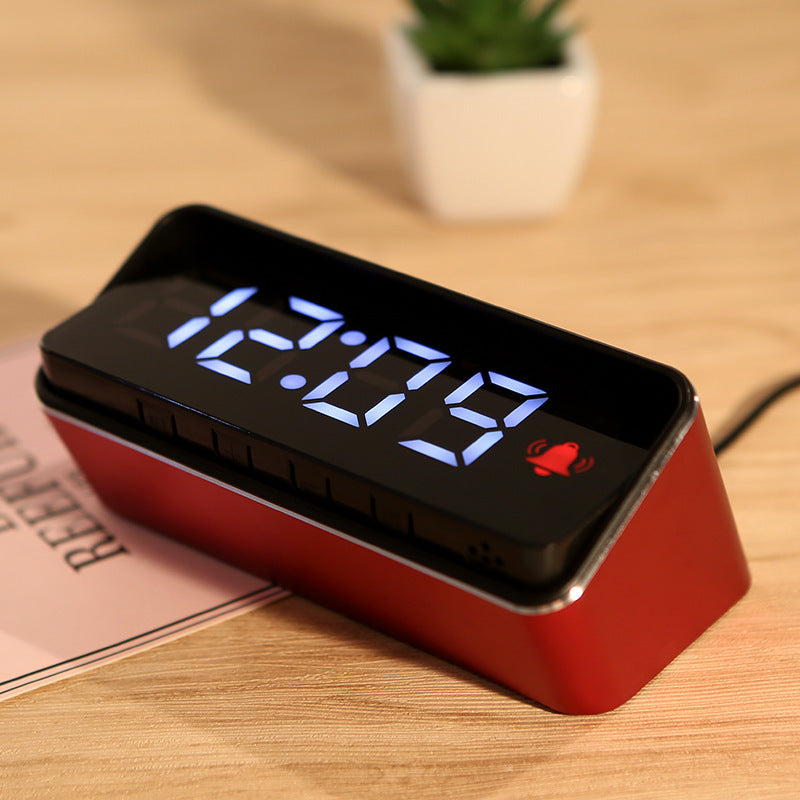 Digital Alarm Clock with Large LED Display 
Maetiva