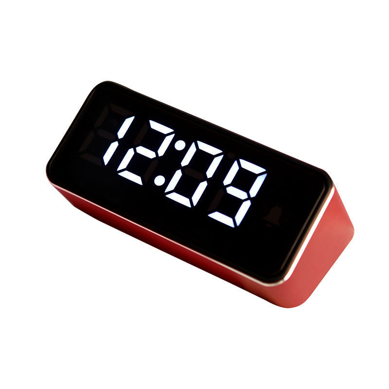 Digital Alarm Clock with Large LED Display 
Maetiva