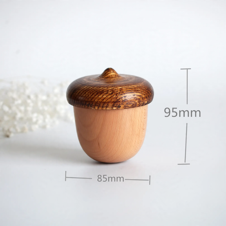 Acorn music box made of beech wood, hand-operated
