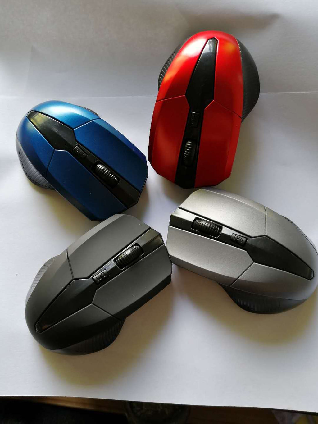 Ergonomic Wireless Mouse 
Maetiva