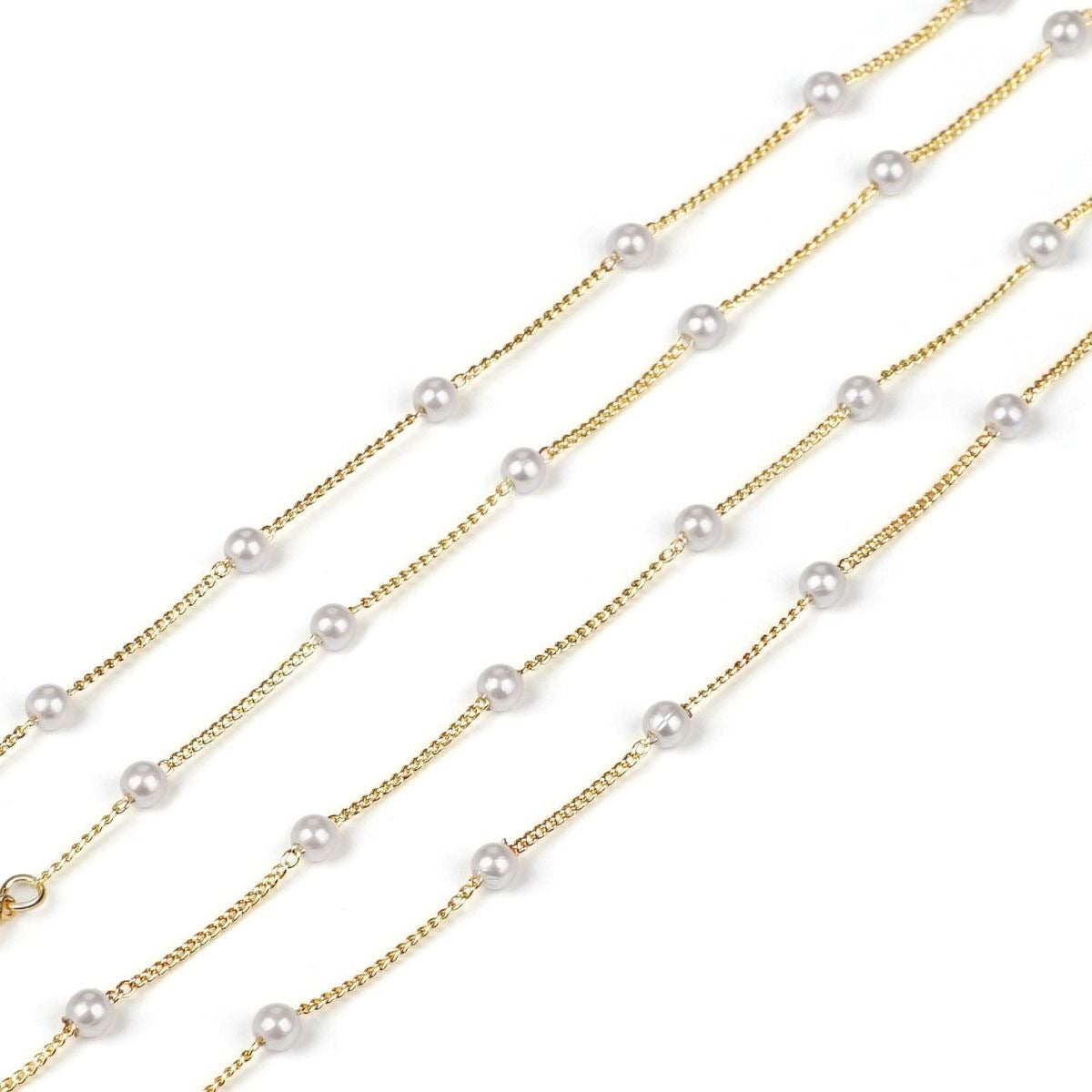 Elegant glasses holder chain with pearls and stainless steel details 
Maetiva