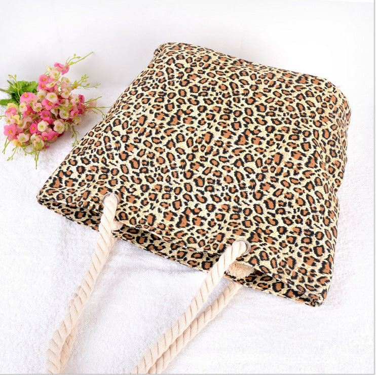 Beach bag 
Maetiva