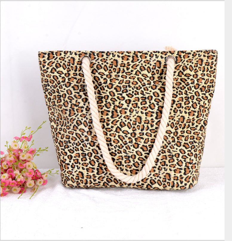 Beach bag 
Maetiva