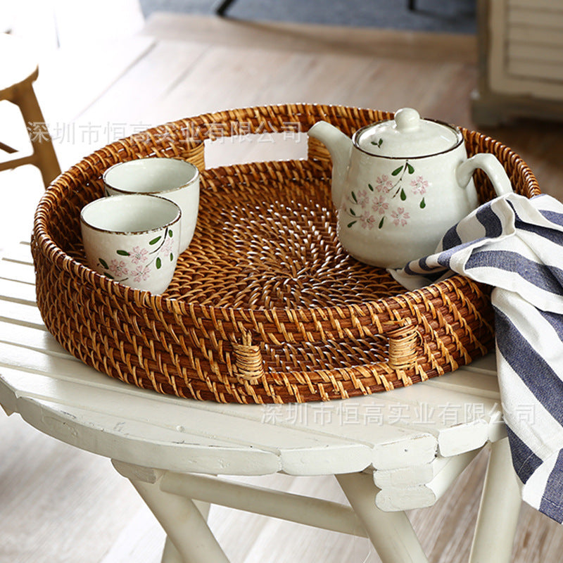 Decorative Serving Tray 
Maetiva