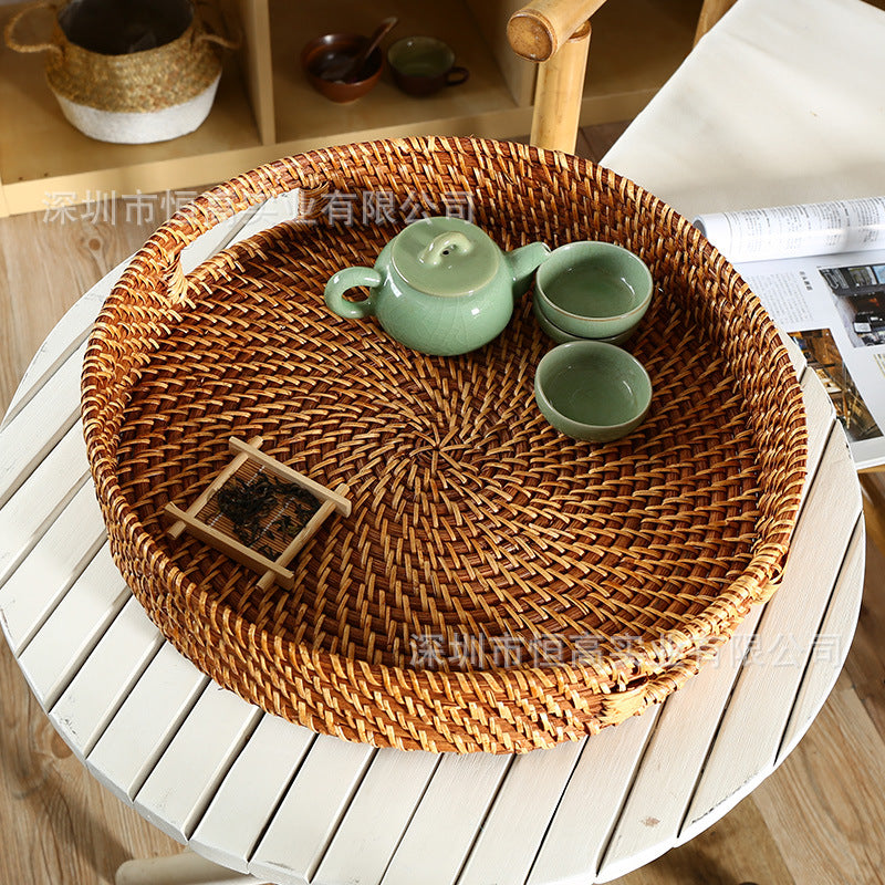 Decorative Serving Tray 
Maetiva