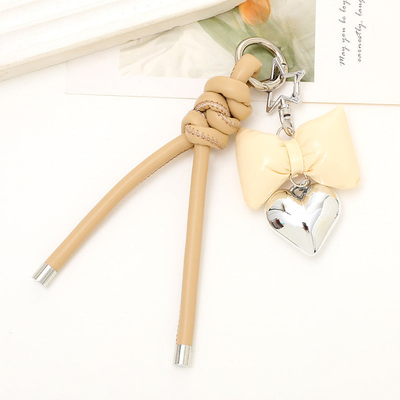 Fashionable Bow and Heart Keychain 
Maetiva
