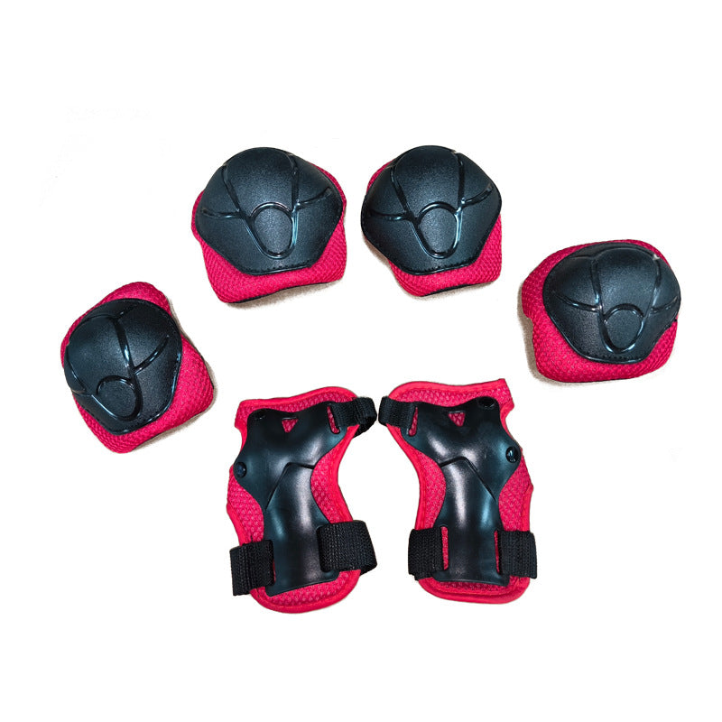 Protective Gear Set 
Maetiva