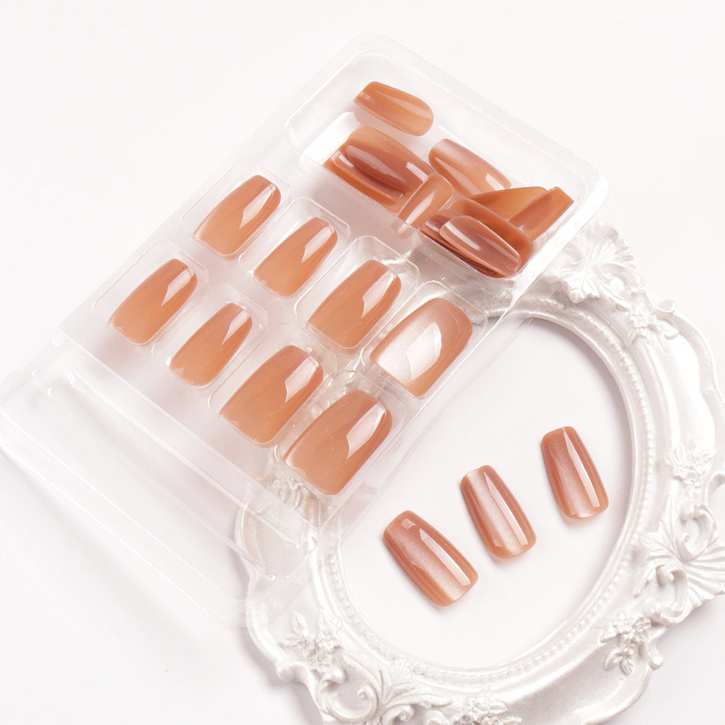 Premium Glossy Gel Nail Extensions 
Maetiva