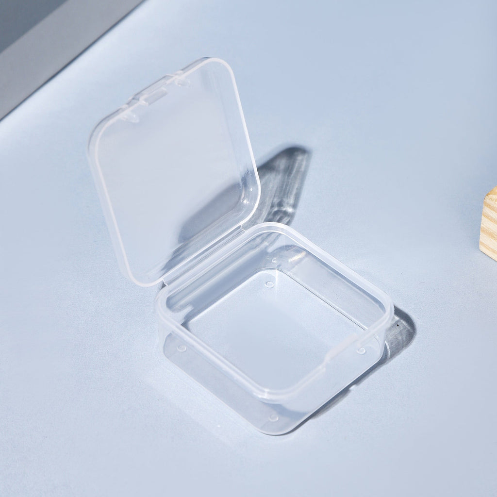 Transparent Storage Container 
Maetiva