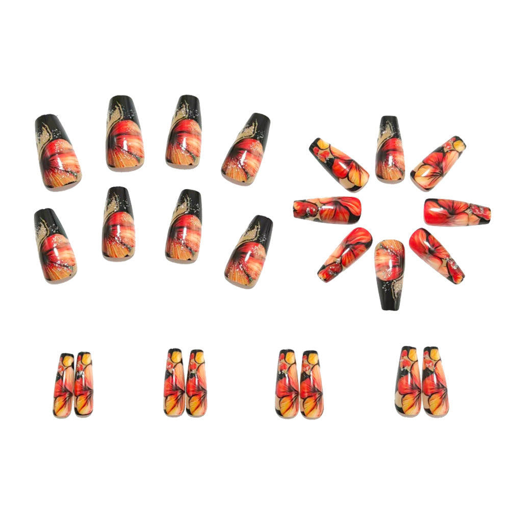 Artificial Nails In Elegant Flower Design 
Maetiva