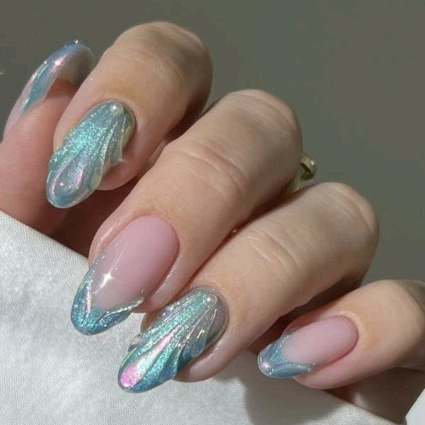 Artificial Nails in Elegant Wave Design 
Maetiva