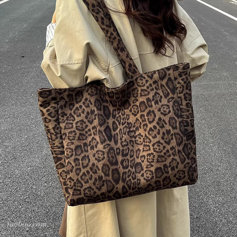 Designer-Handbag 
Maetiva
