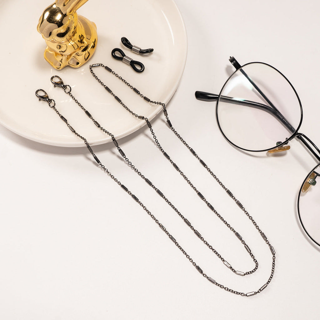 Chain Link Eyewear Retainer 
Maetiva