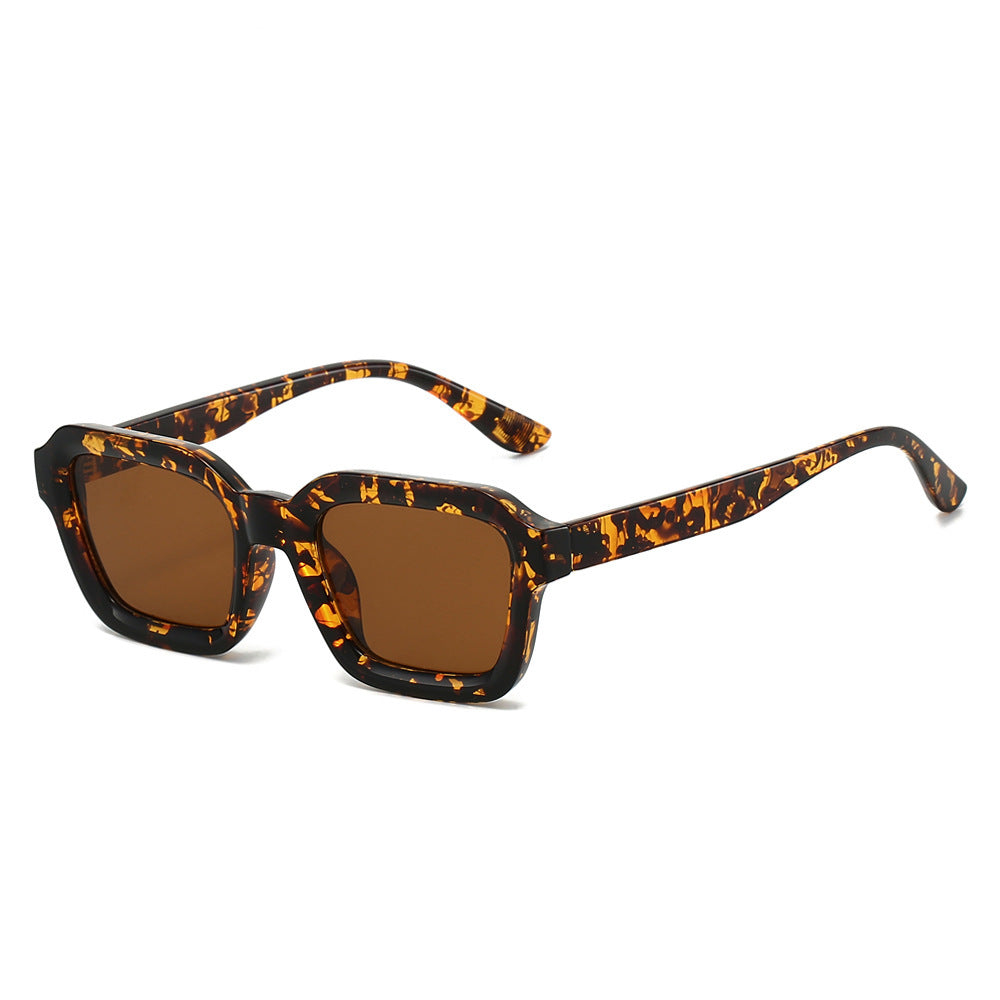 Trendy Geometric Frame Sunglasses 
Maetiva