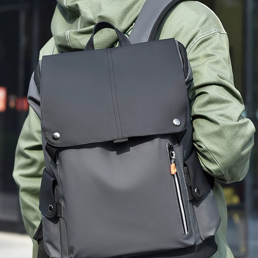 Multifunctional Backpack 
Maetiva