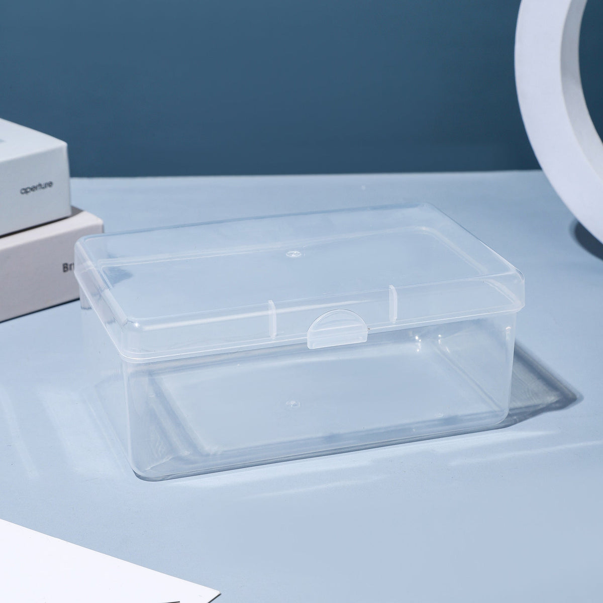 Transparent Storage Box 
Maetiva
