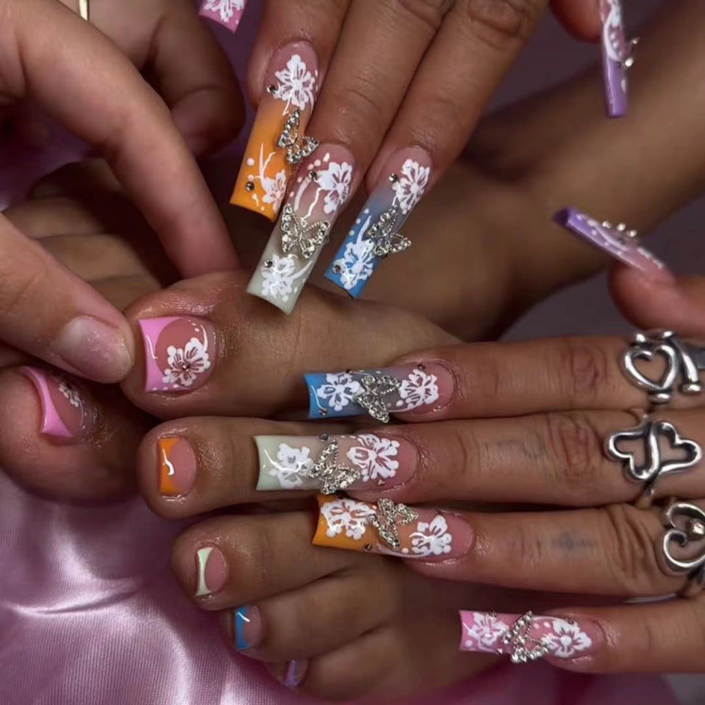 Premium Floral Acrylic Nail Extensions 
Maetiva