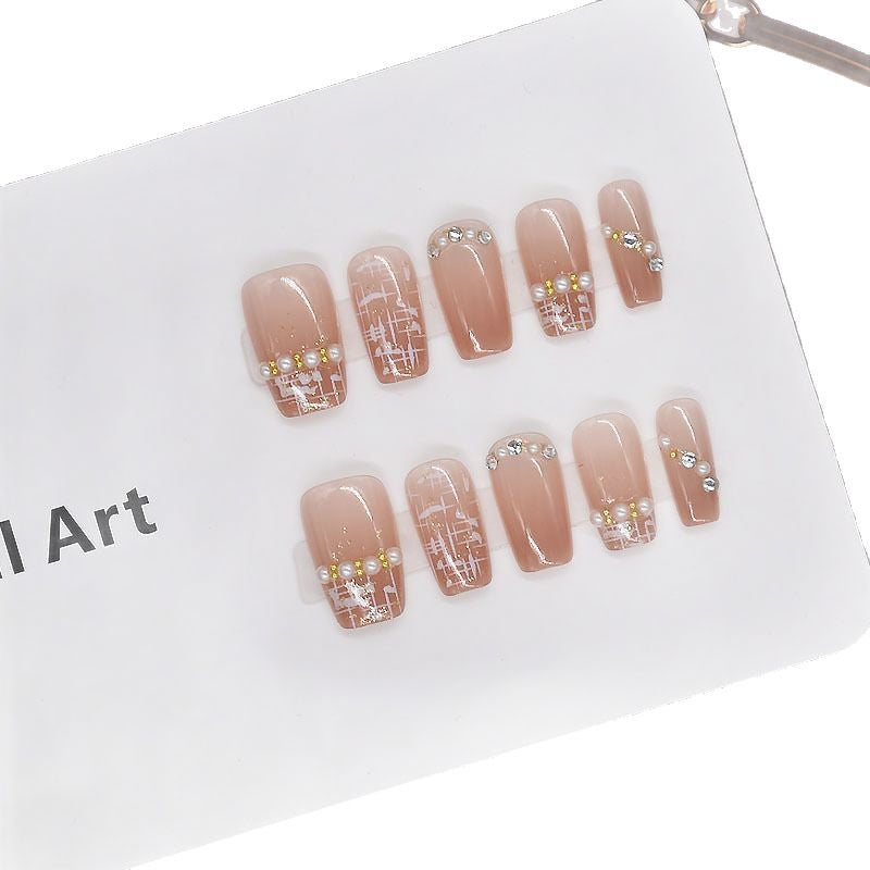 Elegant Press-On Nail Set 
Maetiva