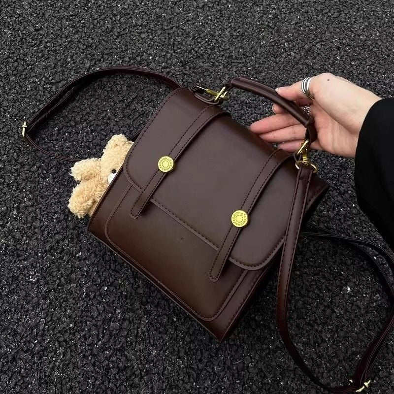 Fashionable Structured Handbag 
Maetiva