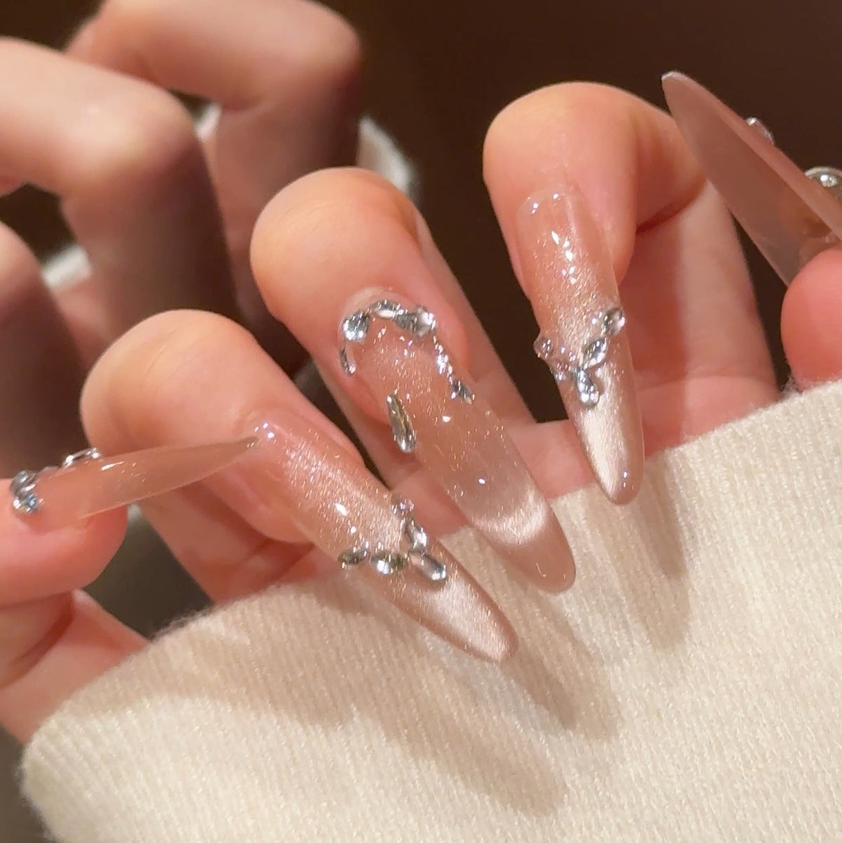 Glamorous Crystal-Studded Stiletto Press-On Nails 
Maetiva