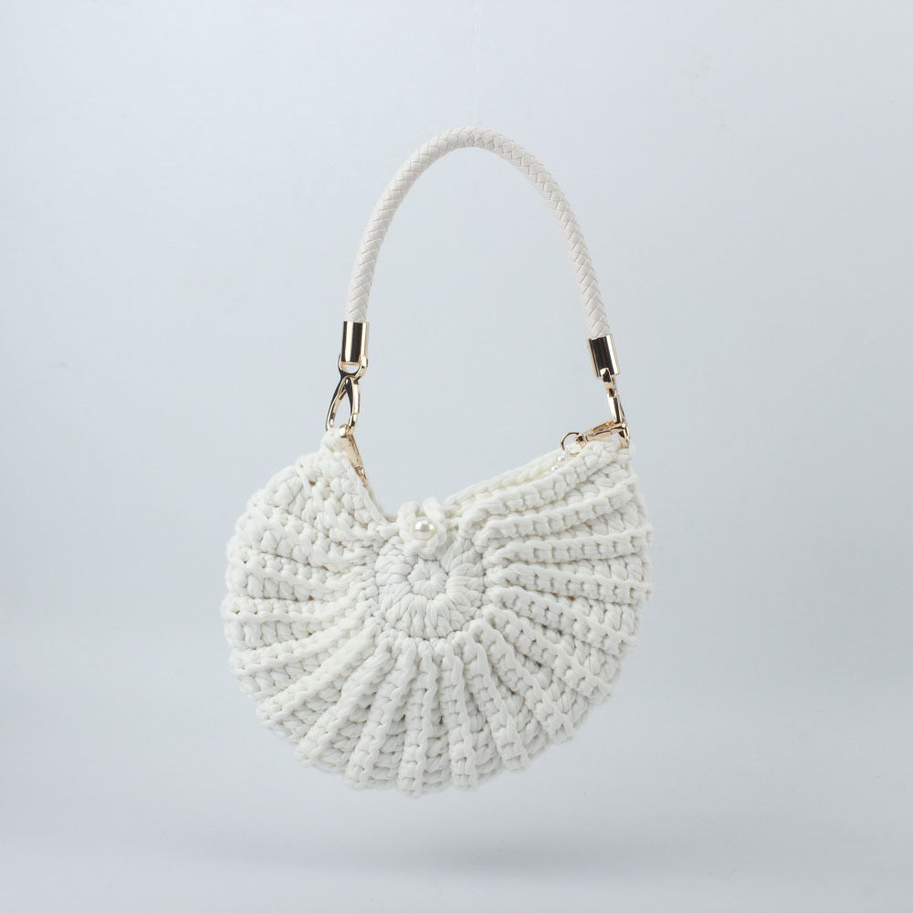 Handcrafted Trendy Shoulder Bag 
Maetiva