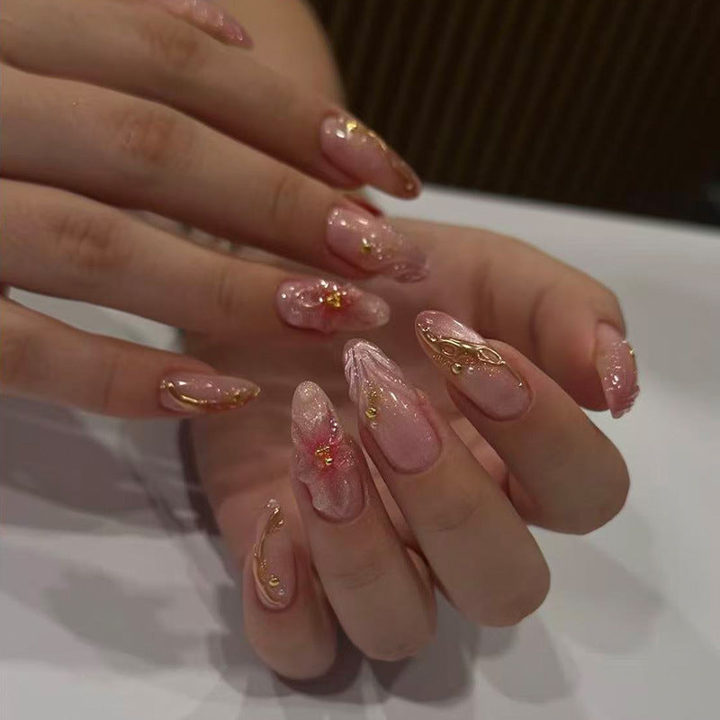Floral Accent Nail Art Extensions 
Maetiva