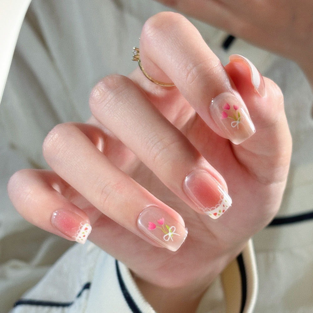 Decorative Press-On Nail Art Set with Cute Bow Accents 
Maetiva