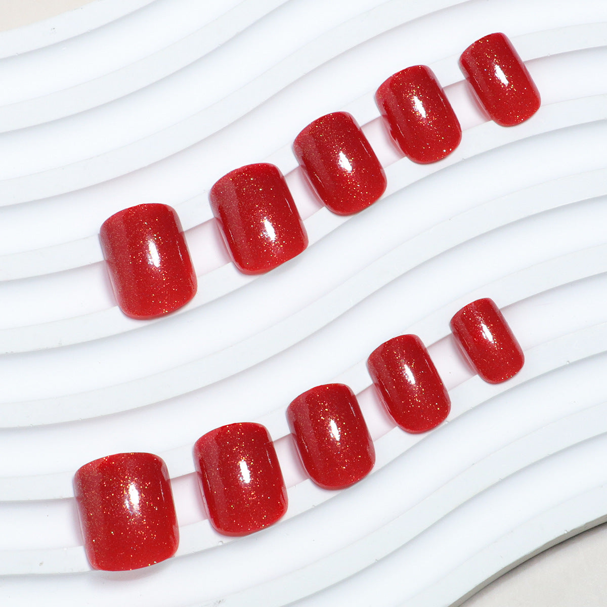 Glittery Press-On Toenail Set 
Maetiva