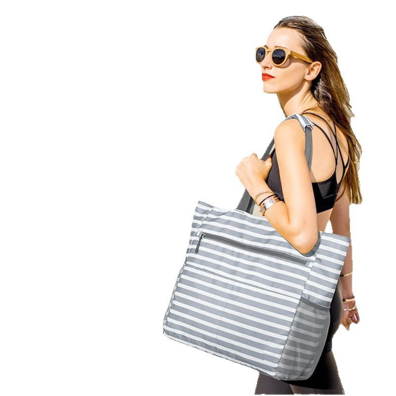 Practical Beach Bag 
Maetiva