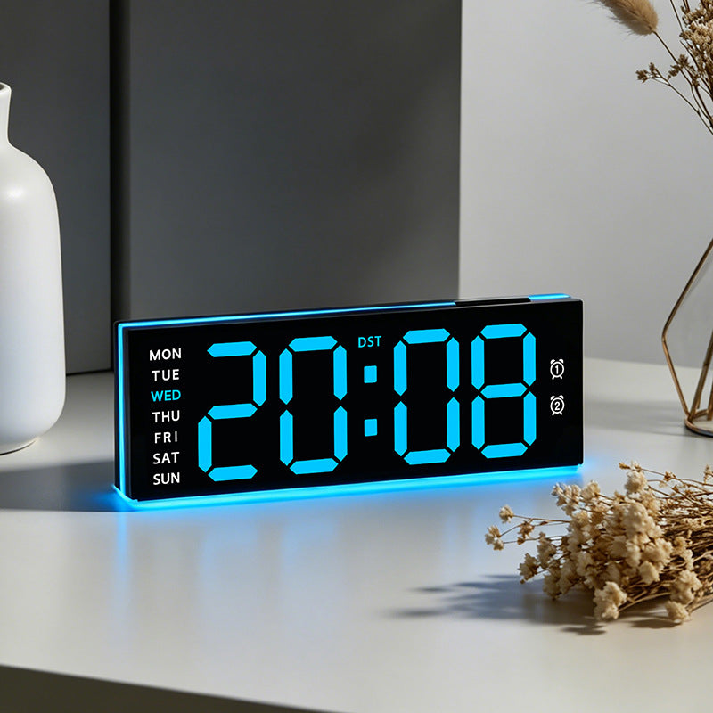 Digital Alarm Clock with Multifunctional Display 
Maetiva