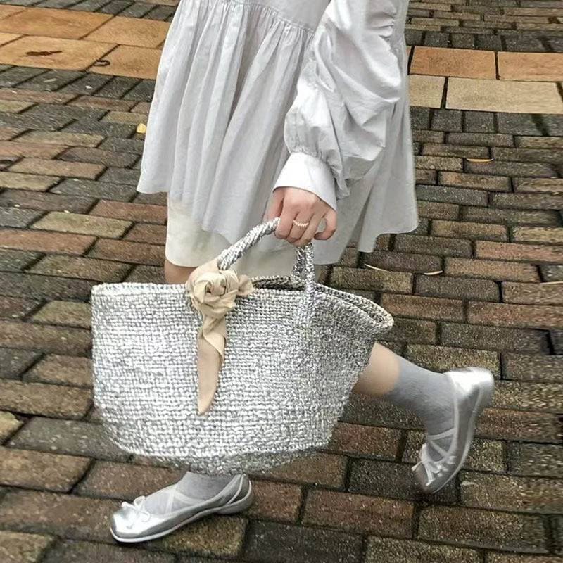 Elegant Woven Basket Bag with Sturdy Handles 
Maetiva