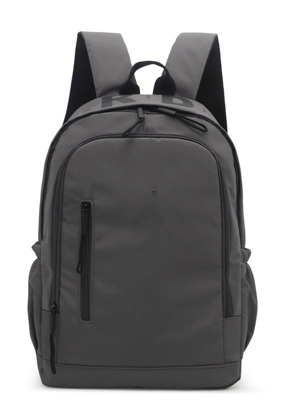 Comfortable and Timeless Backpack with Ergonomic Design 
Maetiva