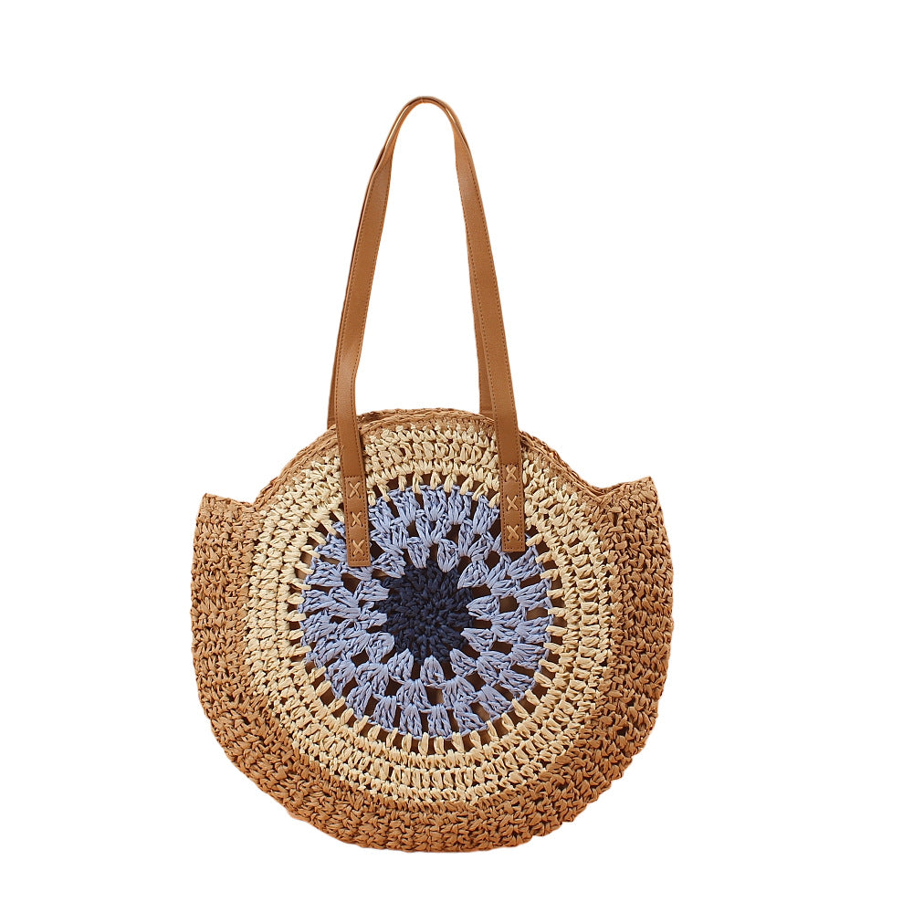 Handcrafted beach bag with unique texture design 
Maetiva