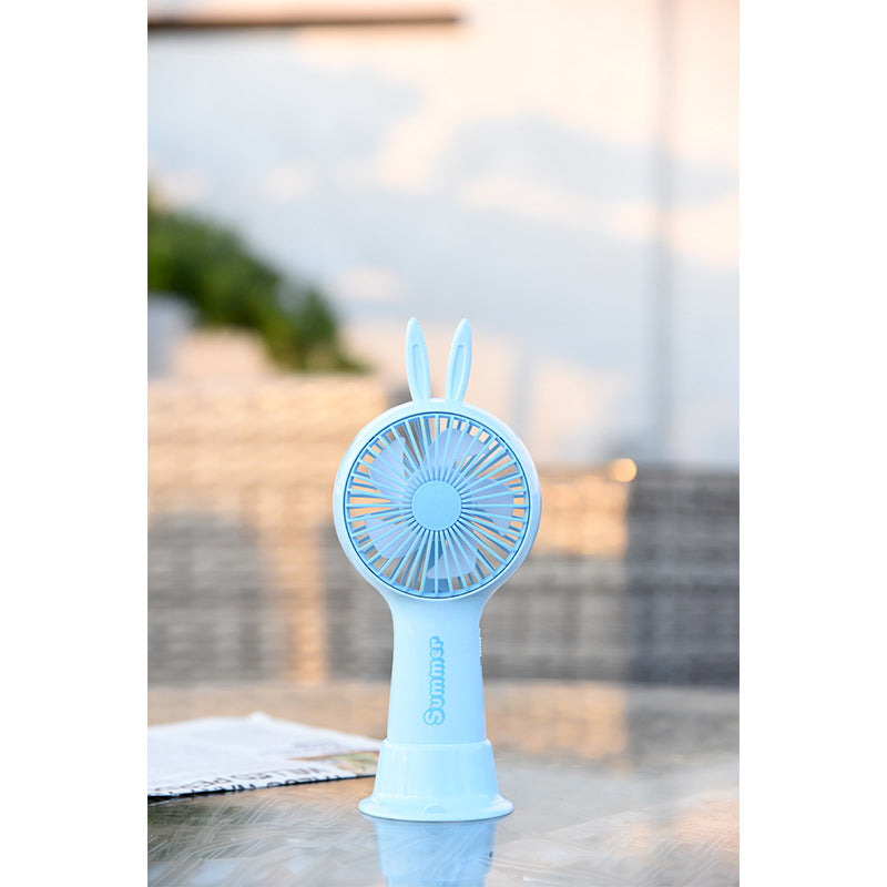 Oscillating USB Desk Fan 
Maetiva