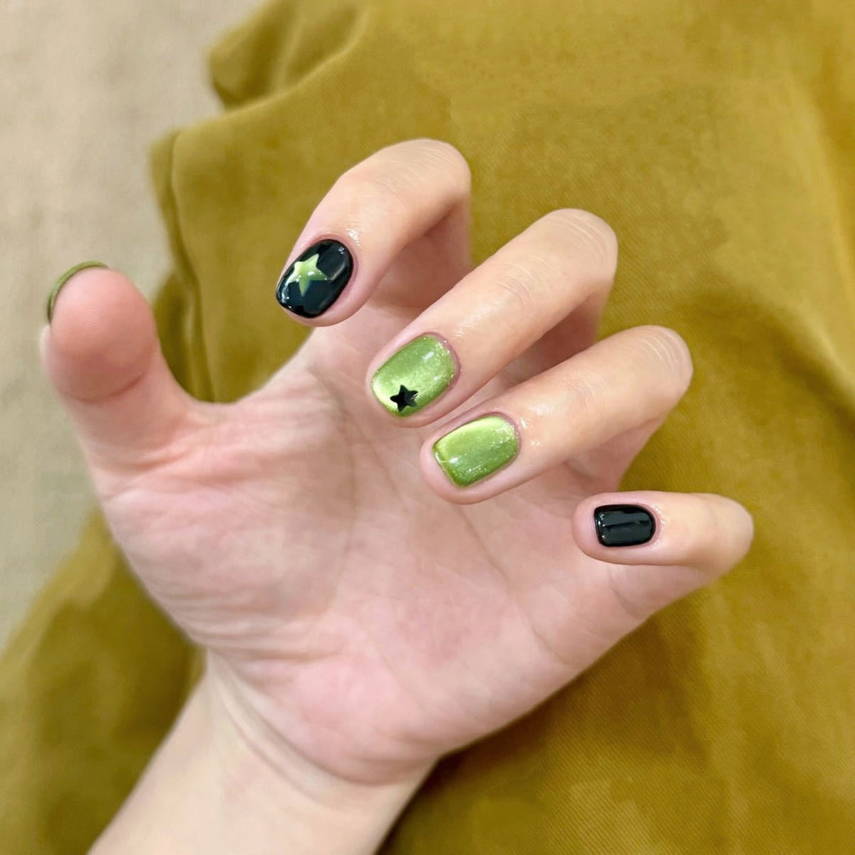 Ombre Glossy Press-On Nail Extensions 
Maetiva