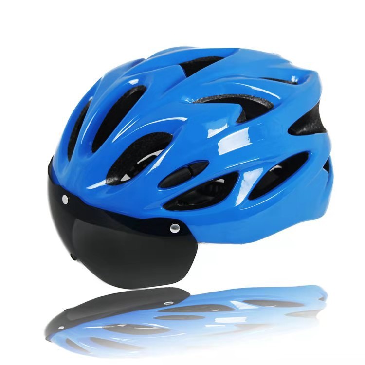 Adjustable Ventilated Bicycle Helmet 
Maetiva
