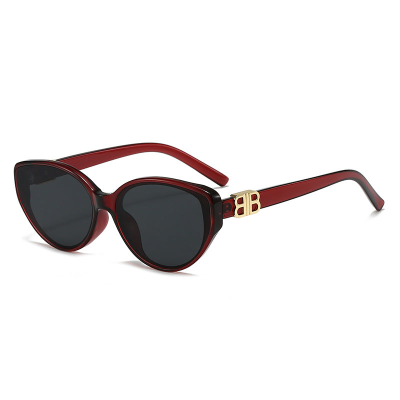 Elegant Cat-Eye Sunglasses