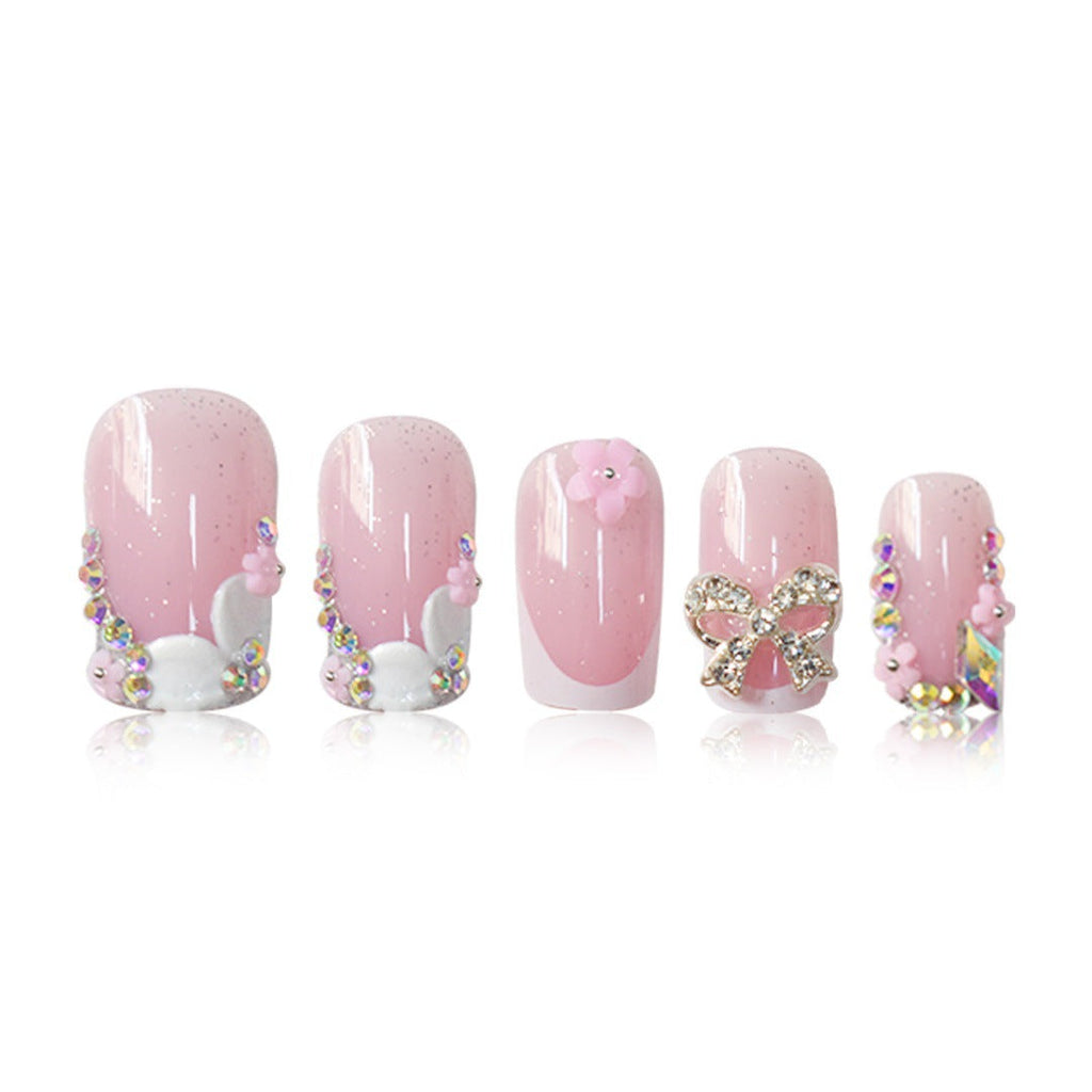 Floral Accent Nail Art Extensions 
Maetiva