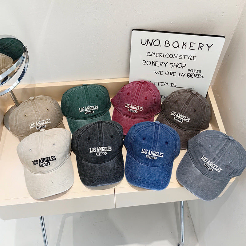 Women's Vintage-Inspired Fabric Baseball Cap 
Maetiva