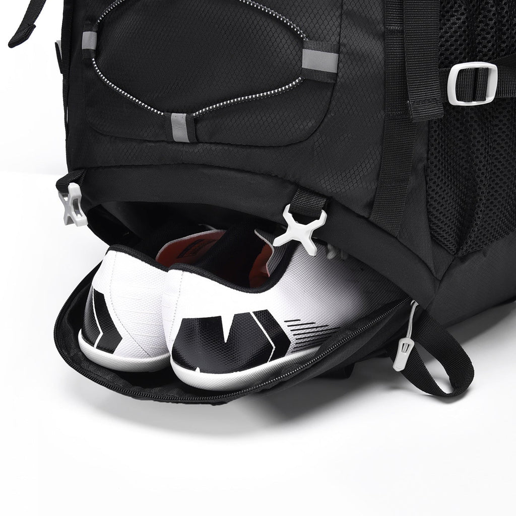 High-Capacity Multi-Functional Hiking Backpack 
Maetiva