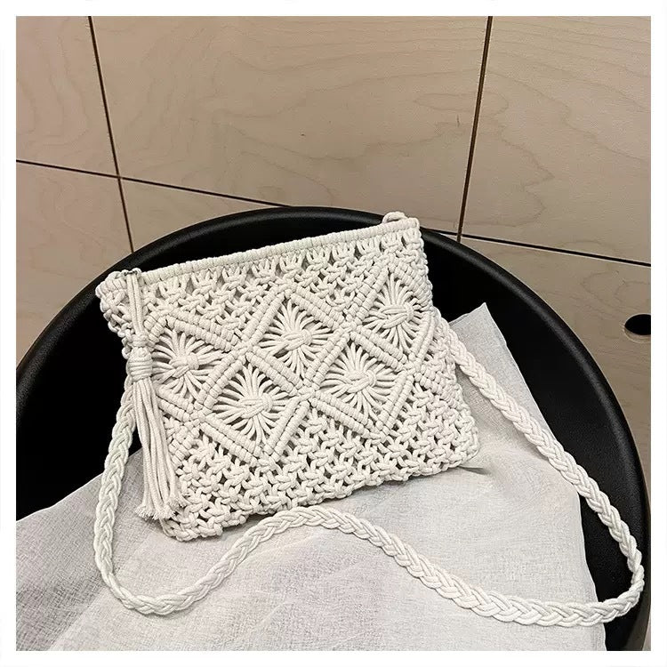 Handmade Macrame Shoulder Bag 
Maetiva