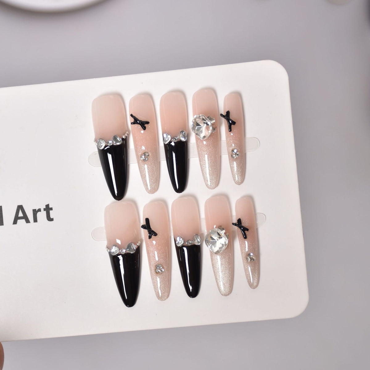 Elegant 3D Embellished Press-On Nail Extensions 
Maetiva
