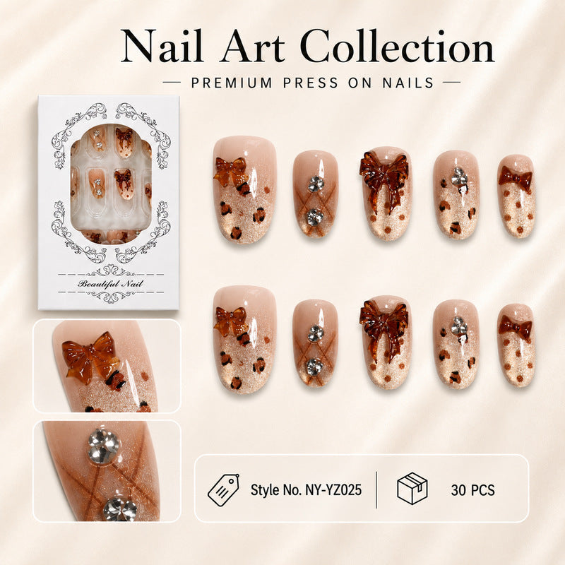 Premium Nail Art 
Maetiva