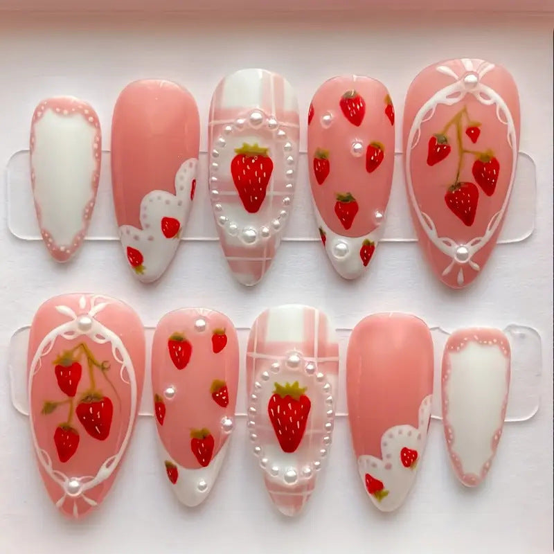 Artistic Nail Design 
Maetiva