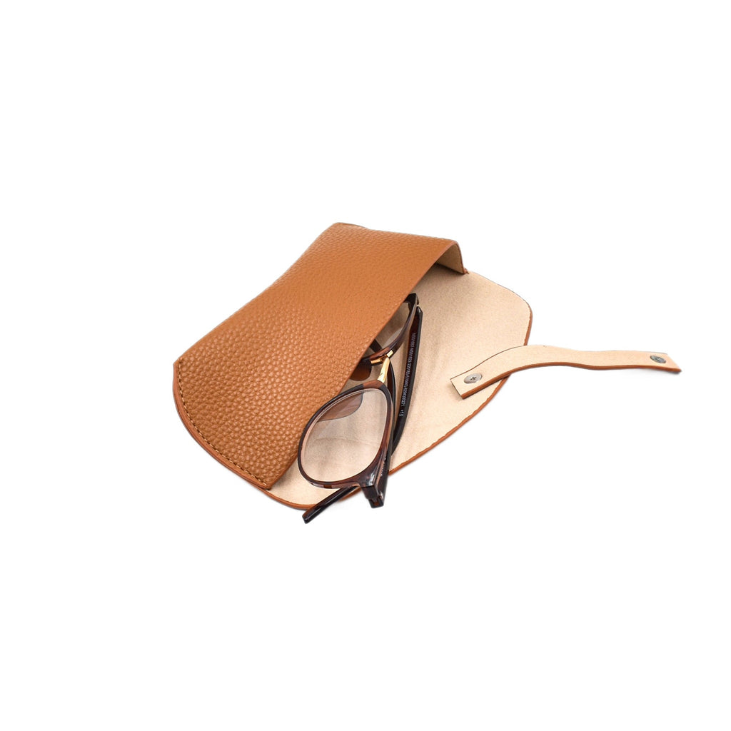Premium Leather Eyewear Case 
Maetiva